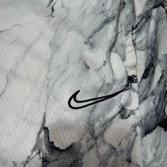 Nike Marble athletic shorts - Picture 3 of 3
